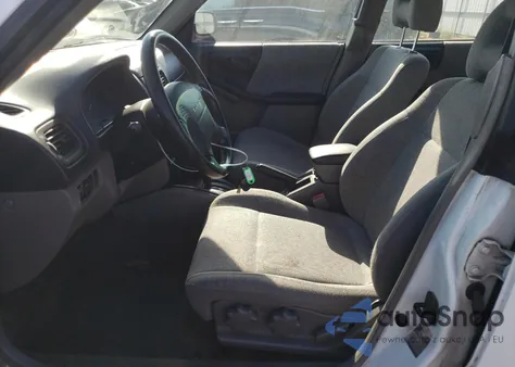 2001 Subaru Forester L from USA, damaged, VIN JF1SF63531H760479